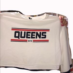 QUEENS crop long sleeve top